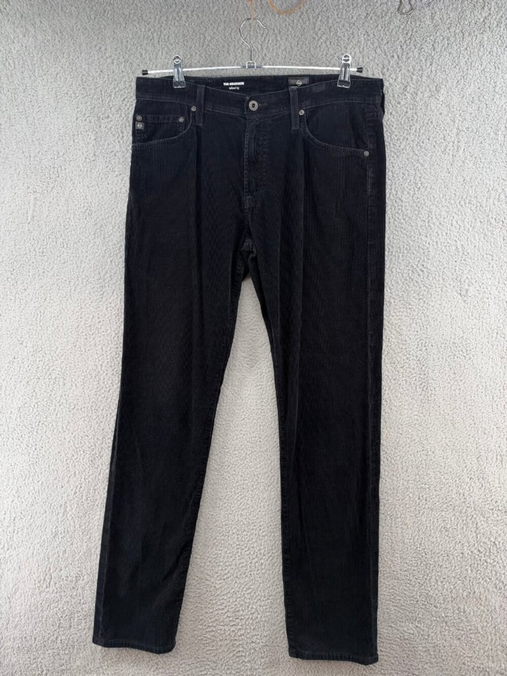 AG The Graduate Tailored Leg Black Corduroy Pants Mens 34R